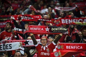 包含本菲卡内部会议纪要流出：窗口期主帅复盘，欧联使命明确，心理建设被强调的词条